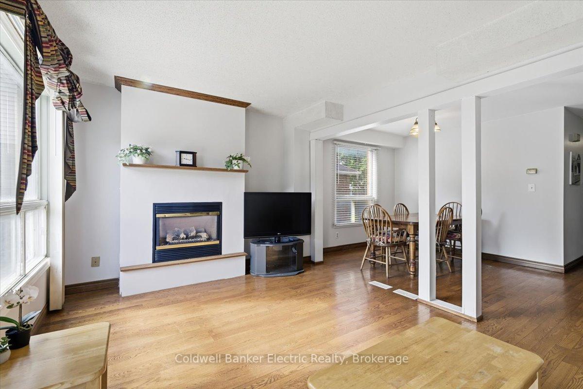 Photo 10 of 3 Walbridge Court, Clarington, Bowmanville — HOMEH