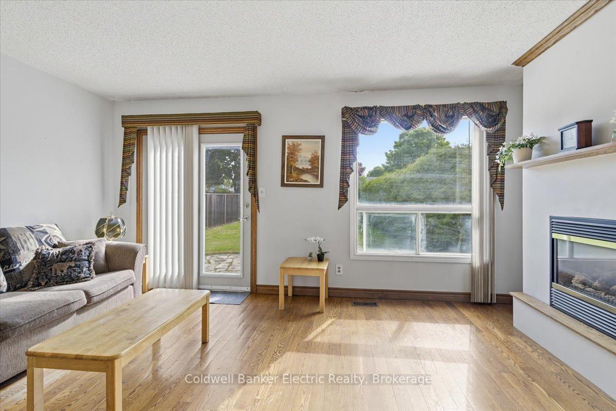 Photo 12 of 3 Walbridge Court, Clarington, Bowmanville — HOMEH