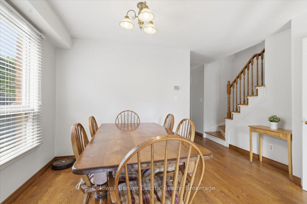 Photo 14 of 3 Walbridge Court, Clarington, Bowmanville — HOMEH