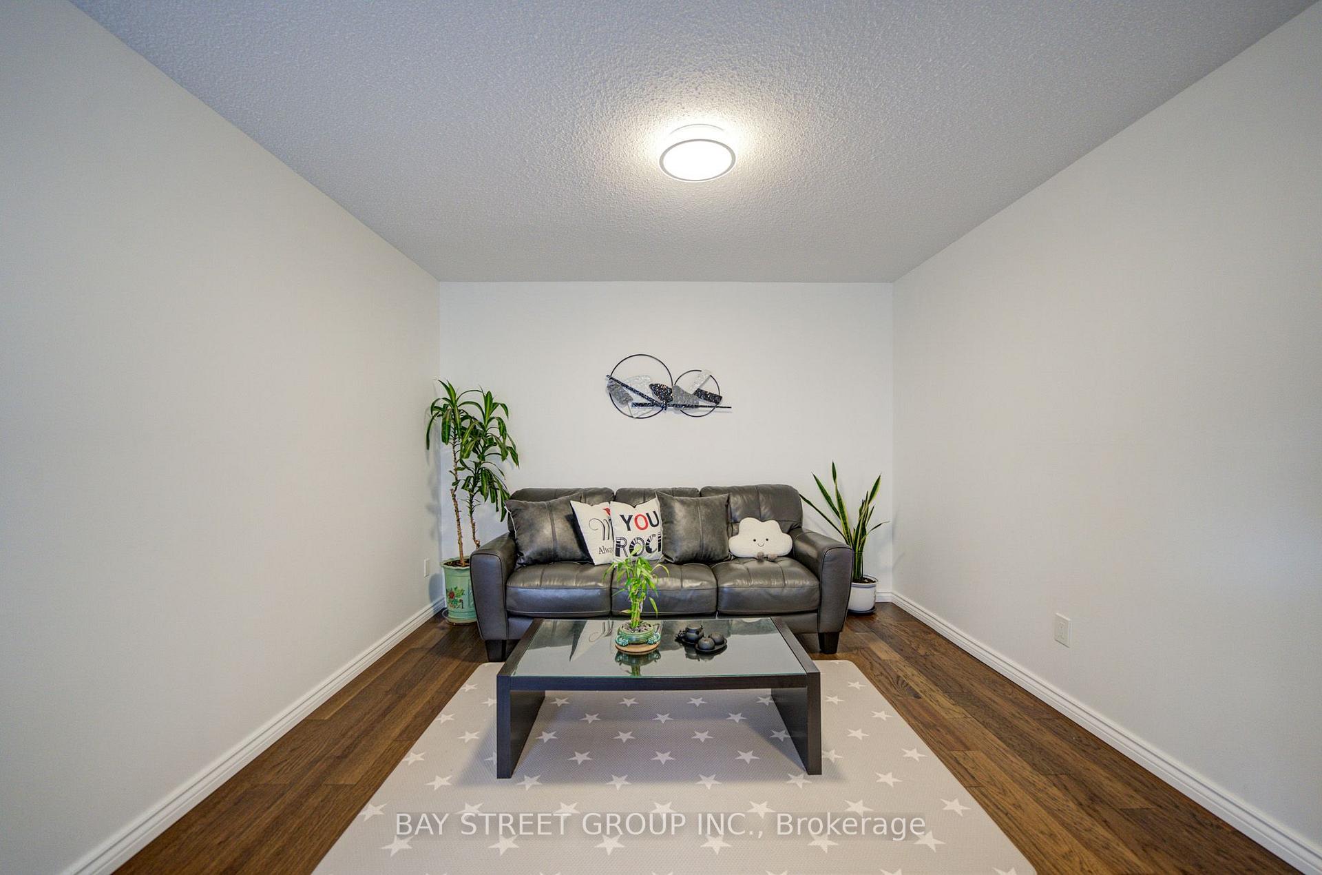 Photo 18 of 10 Hemingford Place, Whitby, Pringle Creek — HOMEH