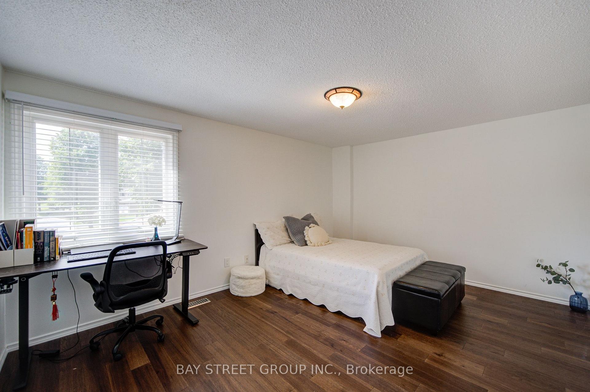 Photo 38 of 10 Hemingford Place, Whitby, Pringle Creek — HOMEH