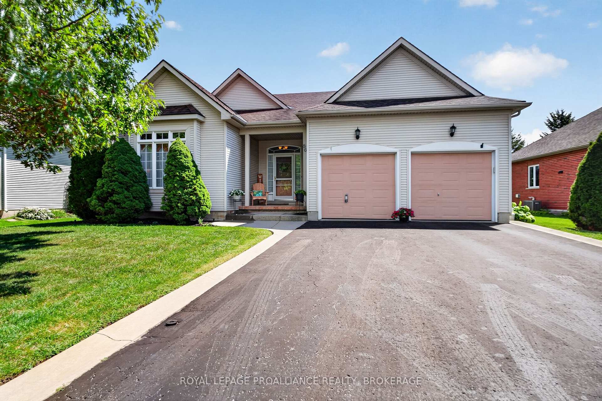 Photo 2 of 86 Abbey Dawn Drive, Loyalist, Bath — HOMEH