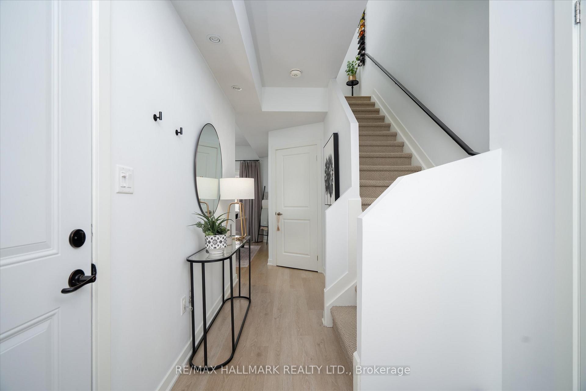 Photo 3 of 53 Wood Street E, Hamilton, North End — HOMEH