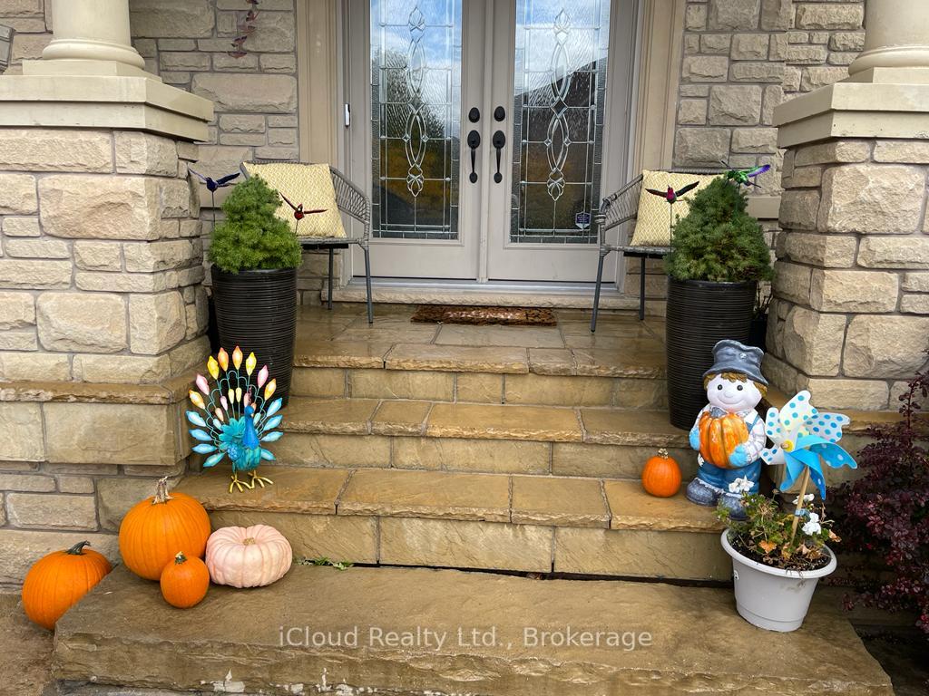 Photo 2 of 2343 North Ridge Trail, Oakville, Joshua Creek — HOMEH