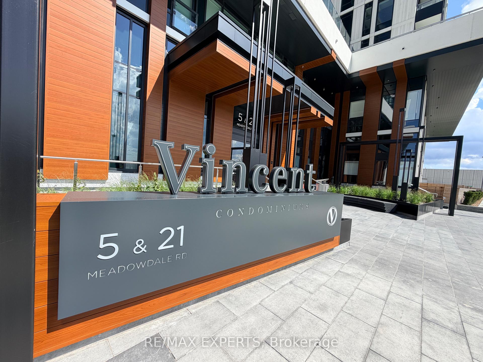 Photo 4 of 2851 Highway 7, Vaughan, Vaughan Corporate Centre — HOMEH