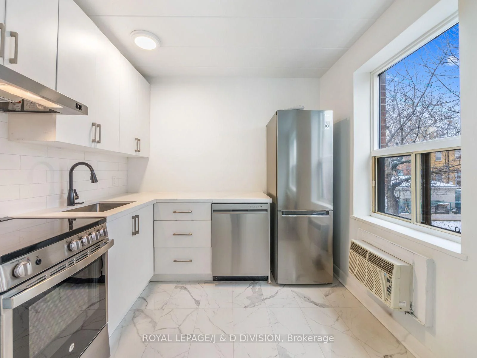 Photo 16 of Unit 205, 325 Sammon Avenue, Toronto, Danforth Village-East York — HOMEH