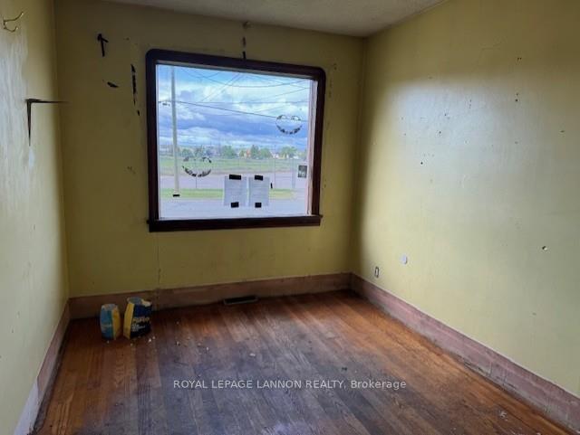 Photo 7 of 132 Northern Avenue, Thunder Bay, East End — HOMEH