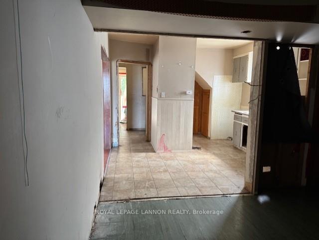 Photo 12 of 132 Northern Avenue, Thunder Bay, East End — HOMEH