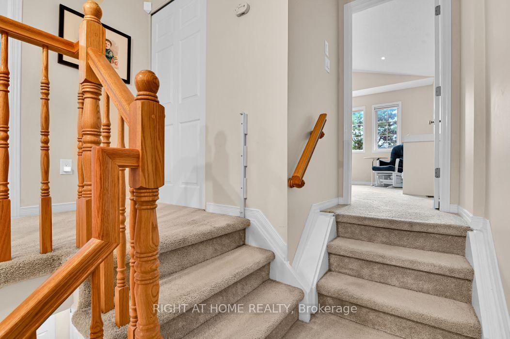 Photo 18 of 184 Carwood Circle, Ottawa, Carson Meadows — HOMEH