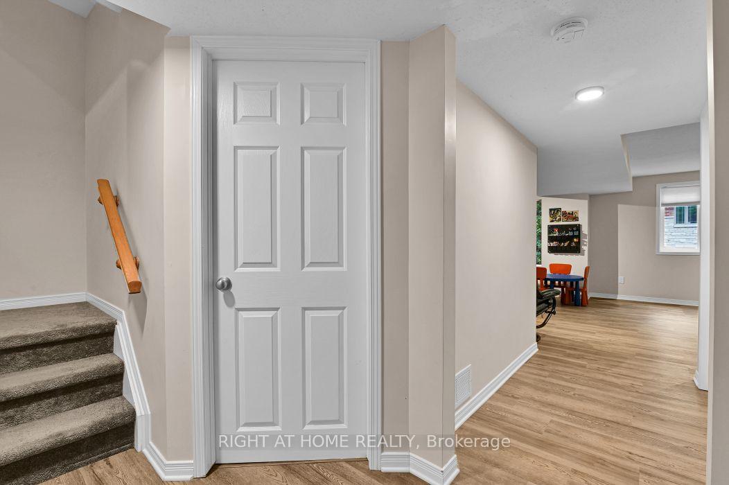 Photo 23 of 184 Carwood Circle, Ottawa, Carson Meadows — HOMEH