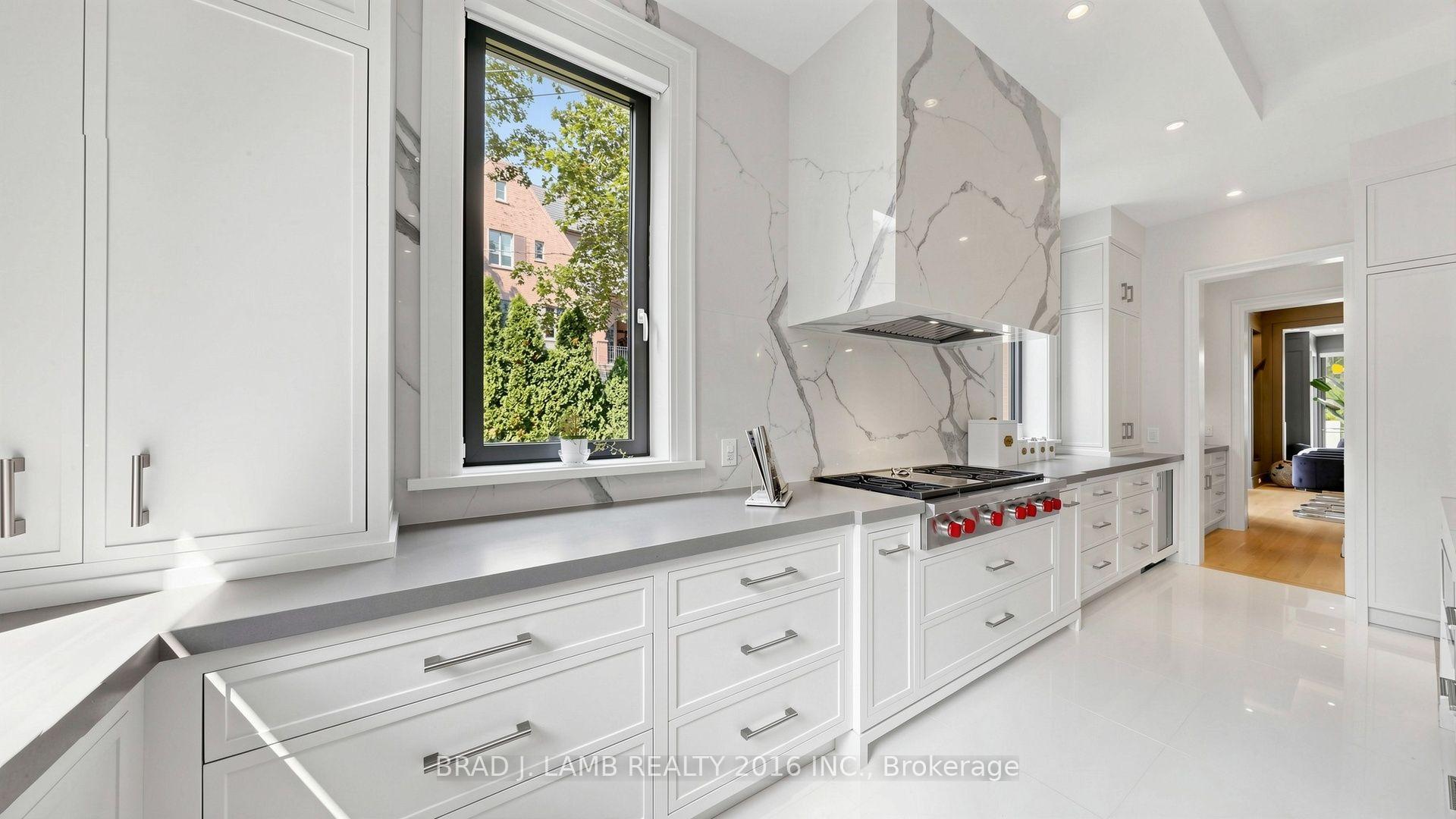 Photo 5 of 22 Glenayr Road, Toronto, Forest Hill South — HOMEH