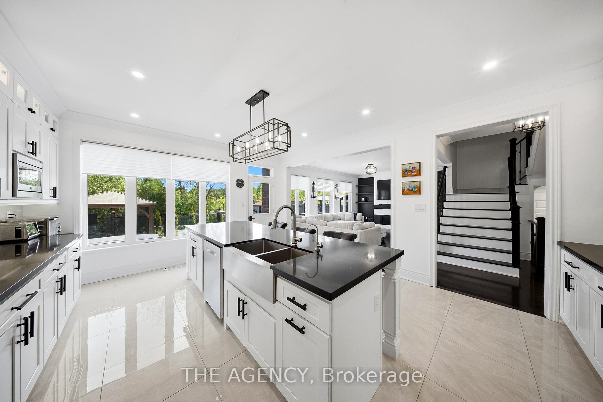 Photo 17 of 119 Turner Drive, New Tecumseth, Tottenham — HOMEH