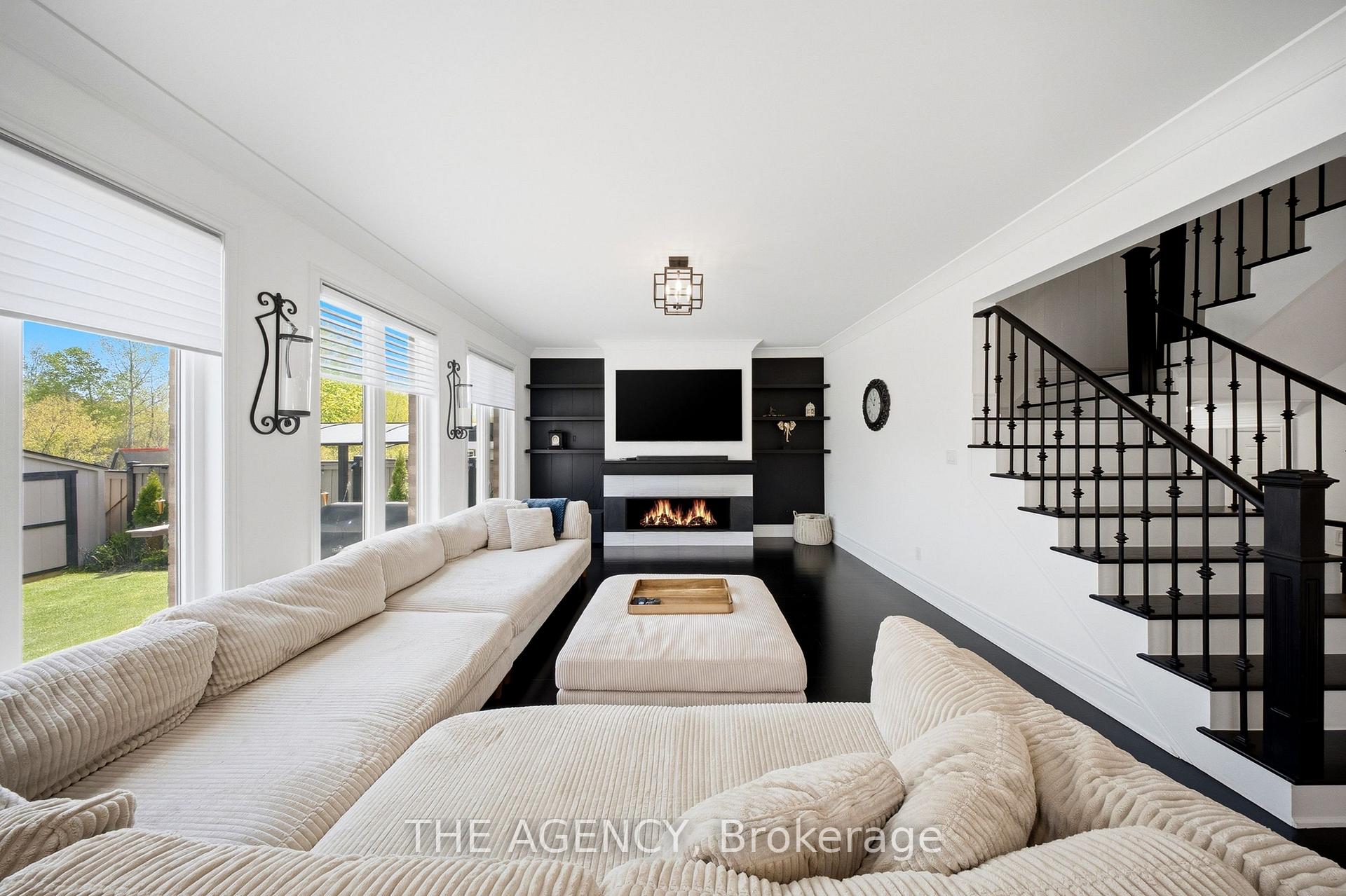 Photo 18 of 119 Turner Drive, New Tecumseth, Tottenham — HOMEH