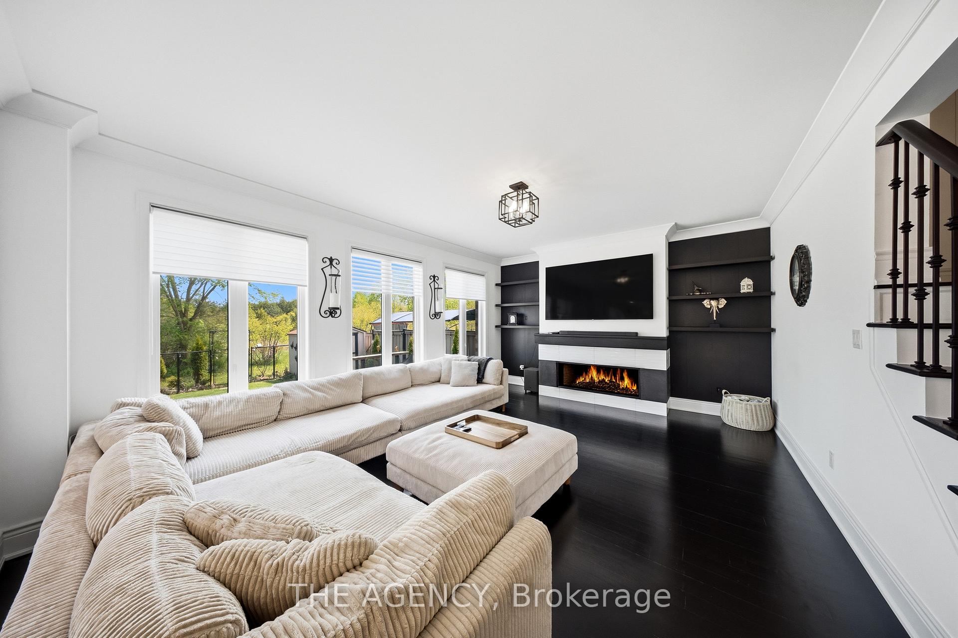 Photo 19 of 119 Turner Drive, New Tecumseth, Tottenham — HOMEH