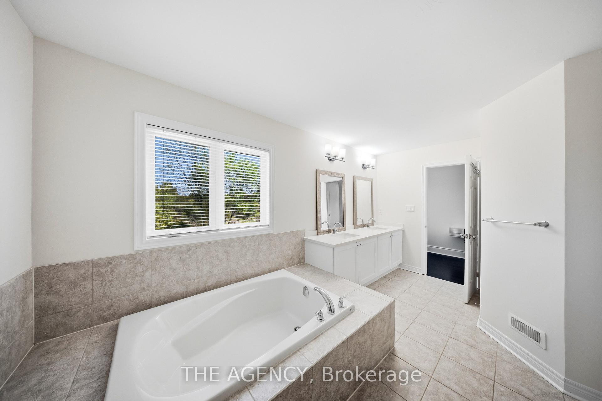 Photo 27 of 119 Turner Drive, New Tecumseth, Tottenham — HOMEH