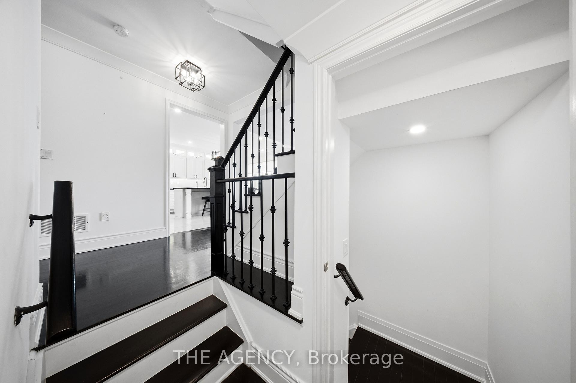Photo 36 of 119 Turner Drive, New Tecumseth, Tottenham — HOMEH