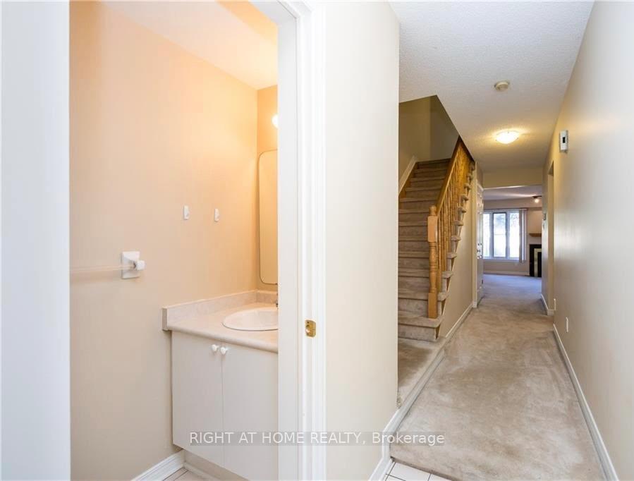 Photo 6 of 21 Grenadier Way, Ottawa, Barrhaven - Longfields — HOMEH