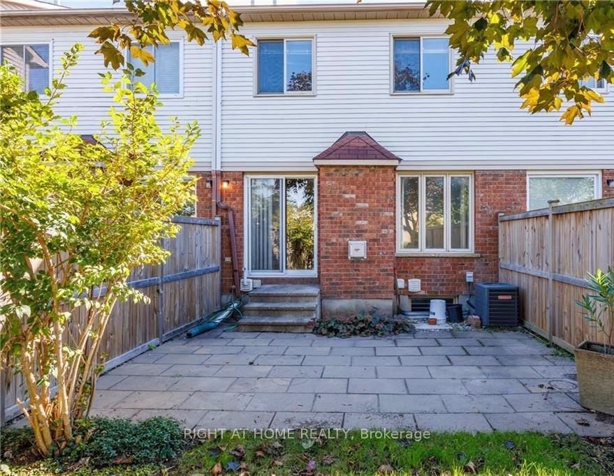 Photo 25 of 21 Grenadier Way, Ottawa, Barrhaven - Longfields — HOMEH