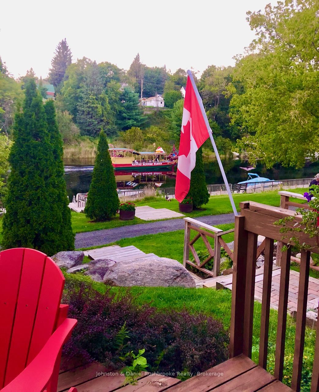 Photo 6 of 39 Shoreline Drive, Bracebridge — HOMEH