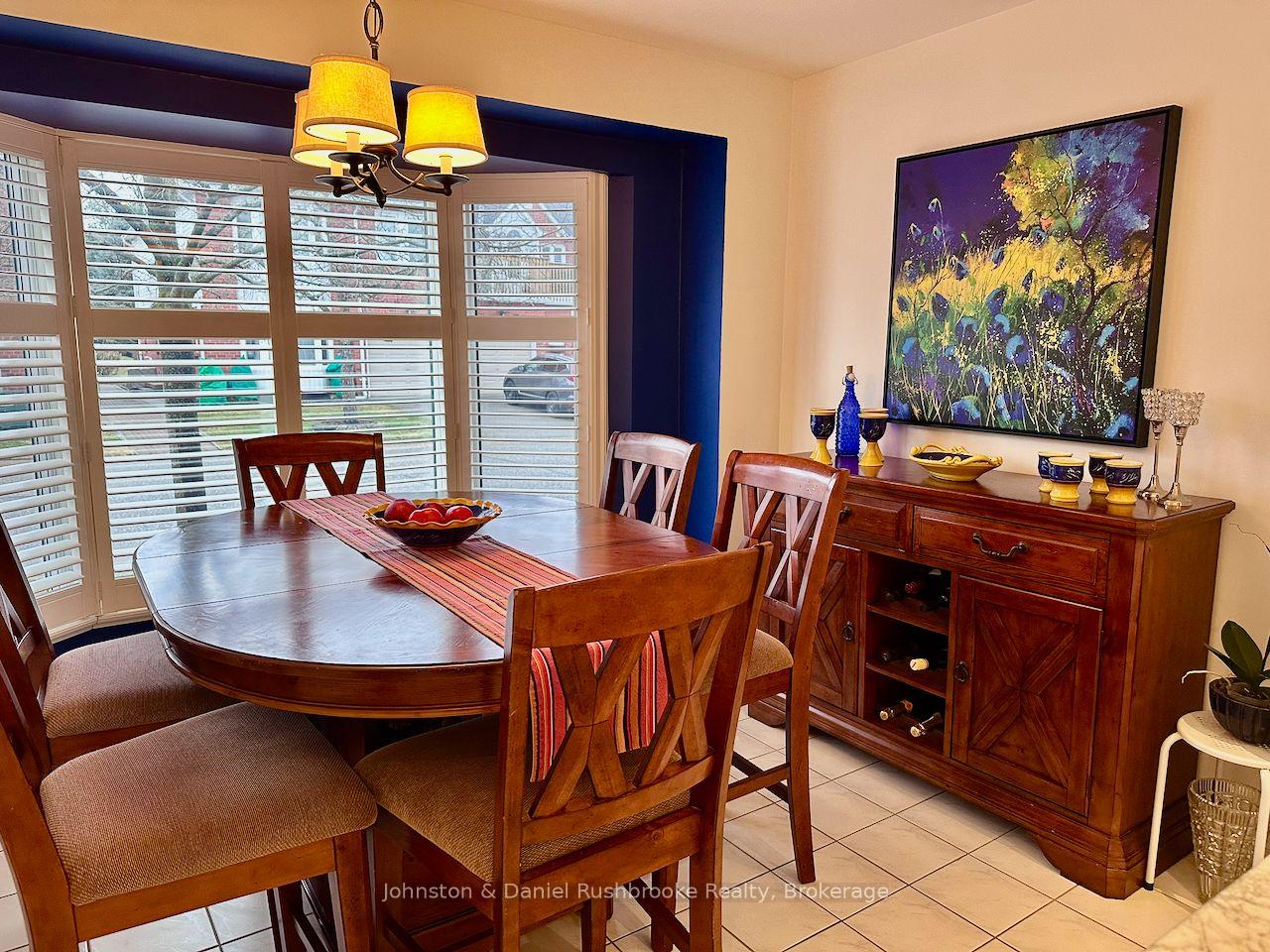 Photo 8 of 39 Shoreline Drive, Bracebridge — HOMEH