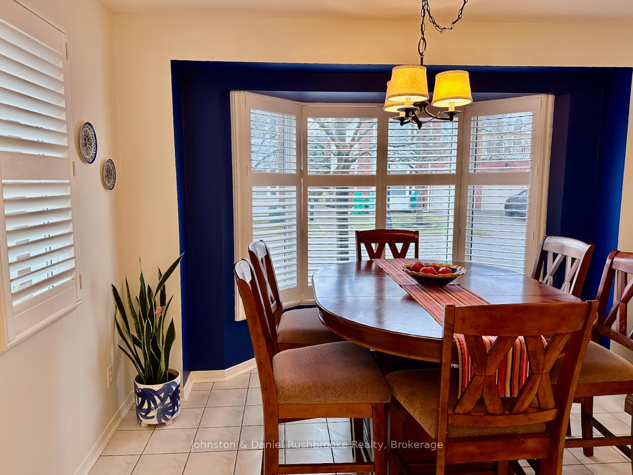 Photo 9 of 39 Shoreline Drive, Bracebridge — HOMEH