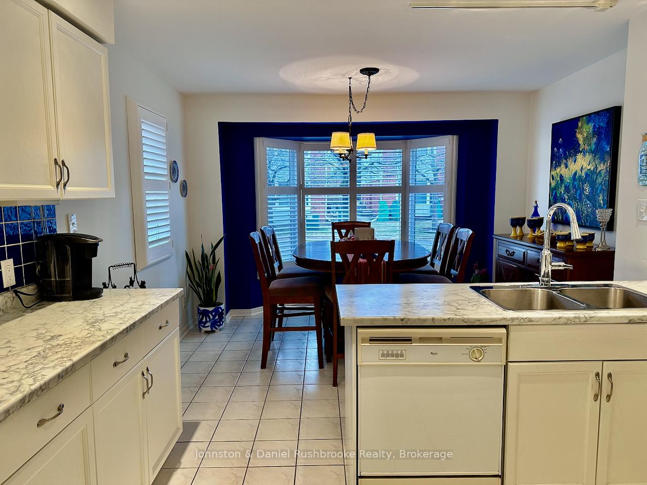Photo 10 of 39 Shoreline Drive, Bracebridge — HOMEH