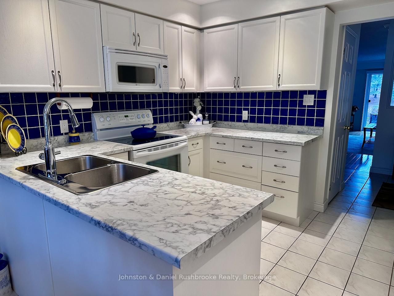 Photo 13 of 39 Shoreline Drive, Bracebridge — HOMEH
