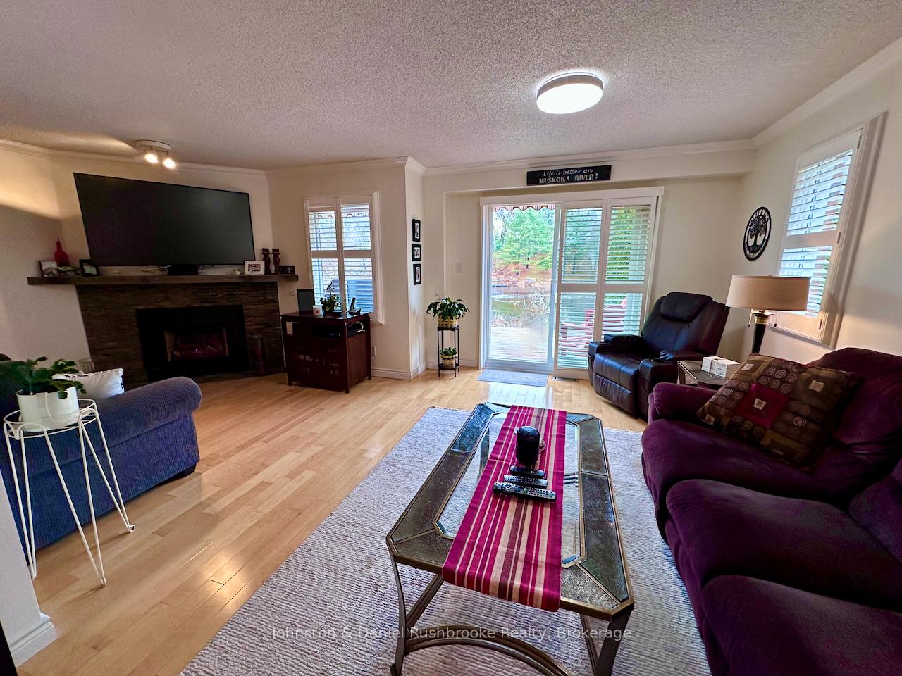 Photo 14 of 39 Shoreline Drive, Bracebridge — HOMEH
