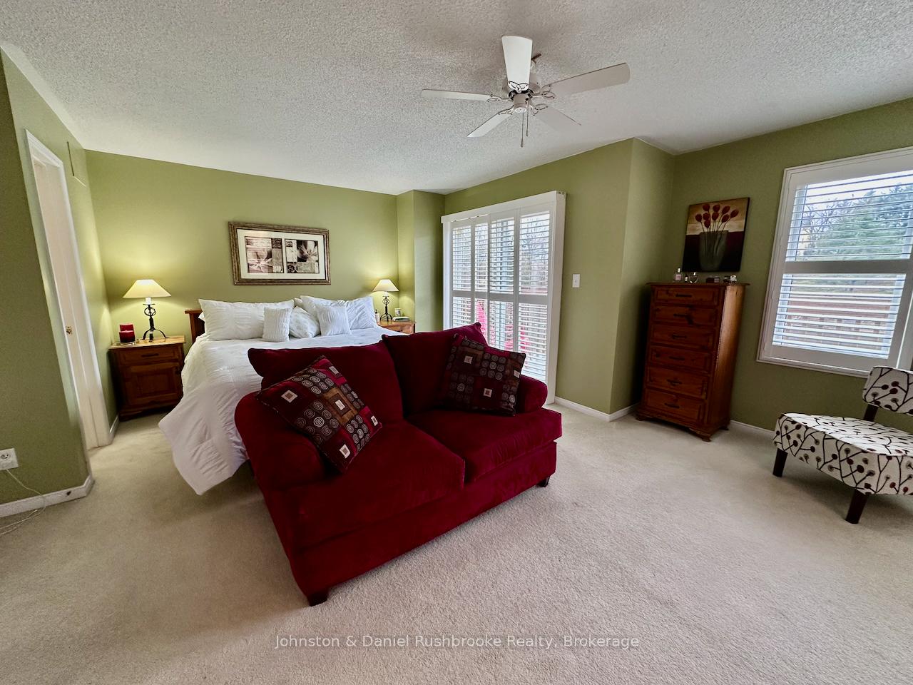 Photo 20 of 39 Shoreline Drive, Bracebridge — HOMEH