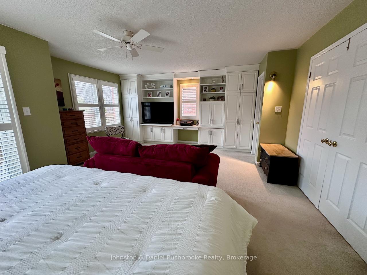 Photo 23 of 39 Shoreline Drive, Bracebridge — HOMEH
