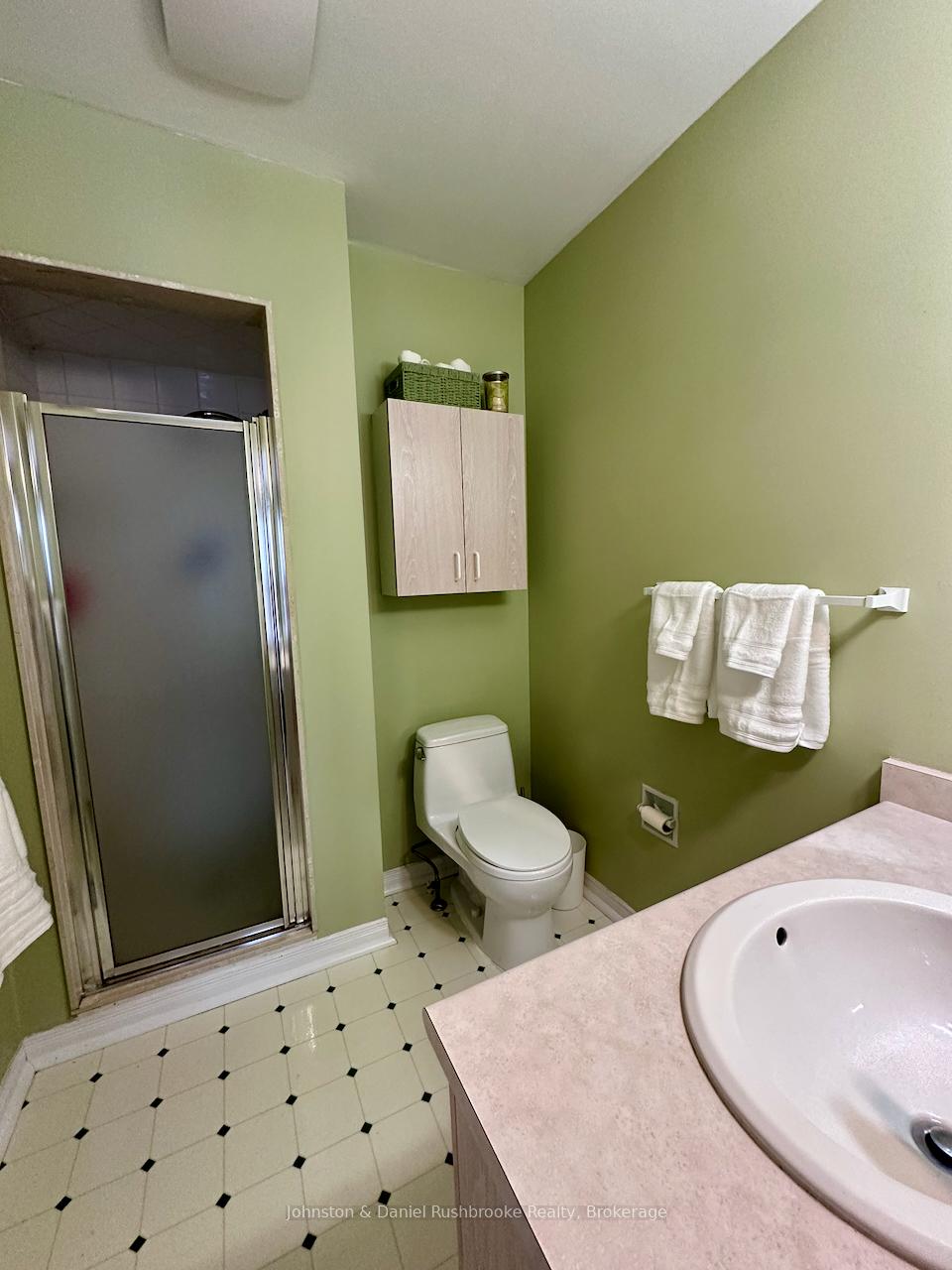 Photo 24 of 39 Shoreline Drive, Bracebridge — HOMEH