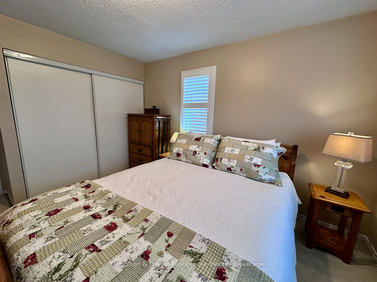 Photo 26 of 39 Shoreline Drive, Bracebridge — HOMEH