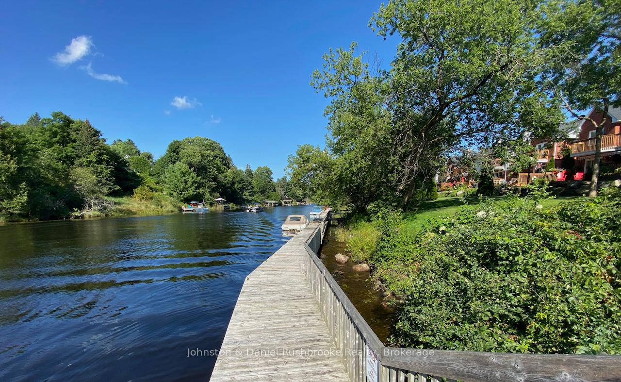 Photo 32 of 39 Shoreline Drive, Bracebridge — HOMEH