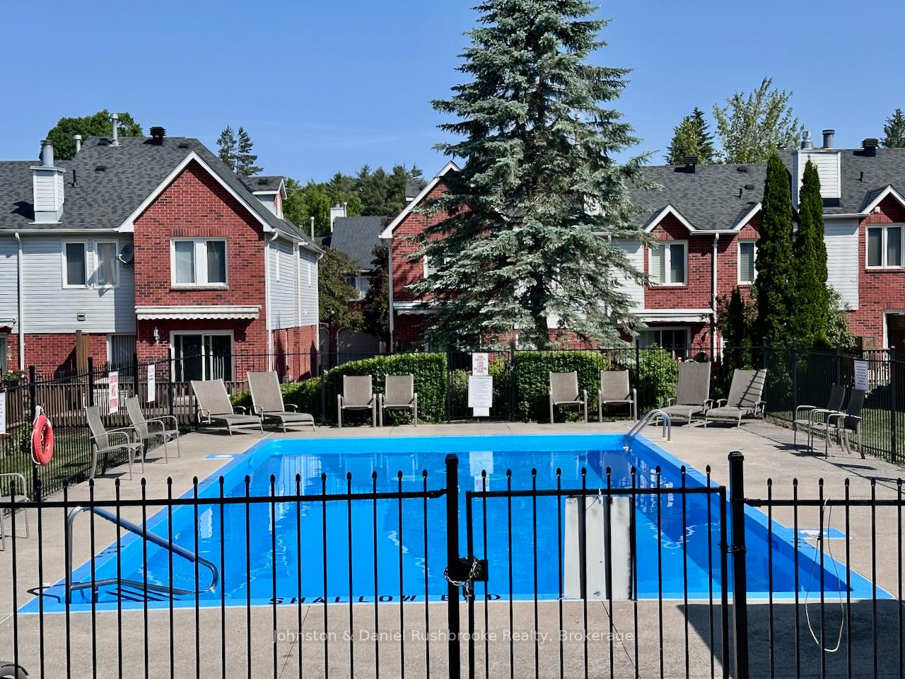 Photo 40 of 39 Shoreline Drive, Bracebridge — HOMEH