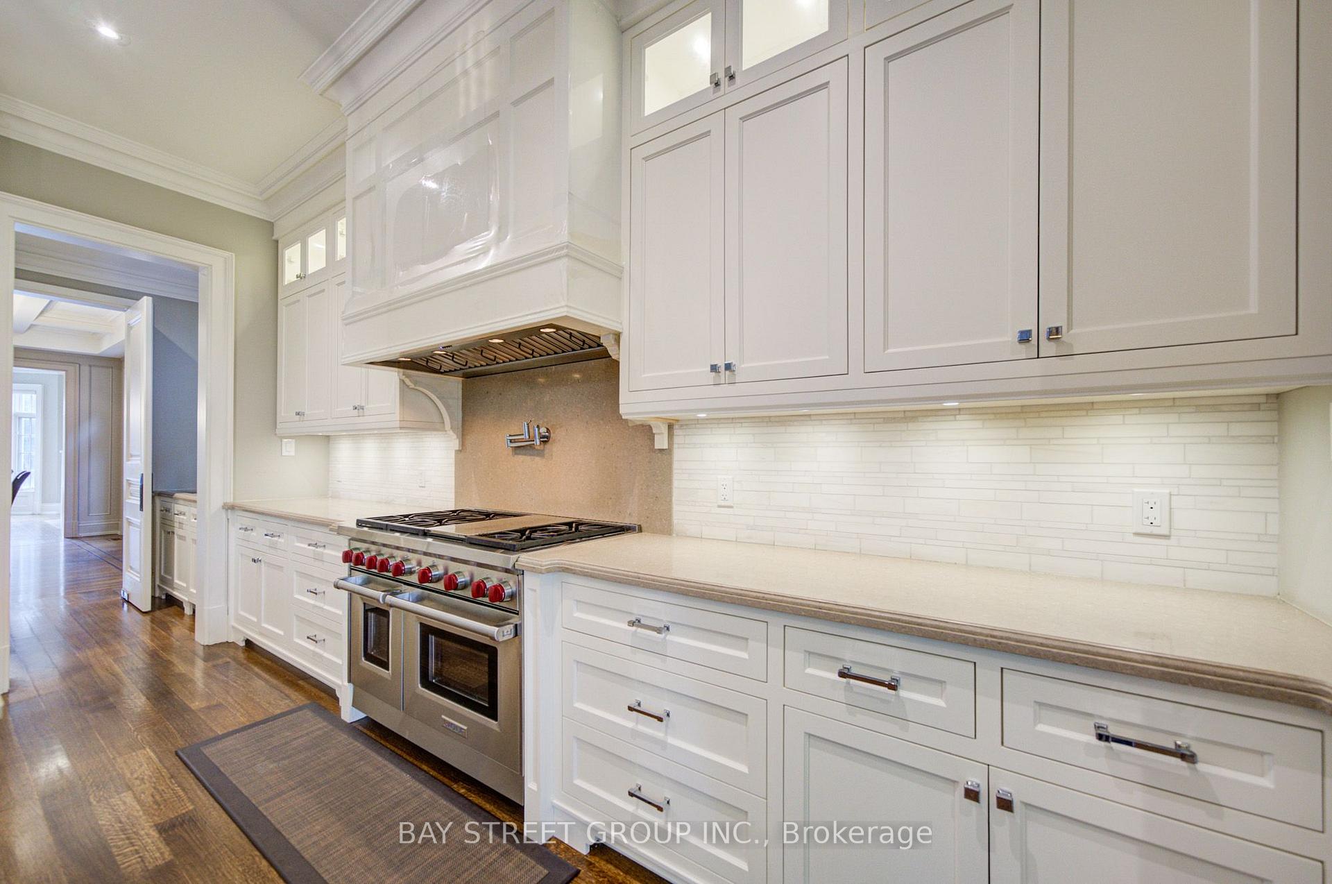 Photo 13 of 154 Munro Boulevard, North York, St. Andrew-Windfields — HOMEH