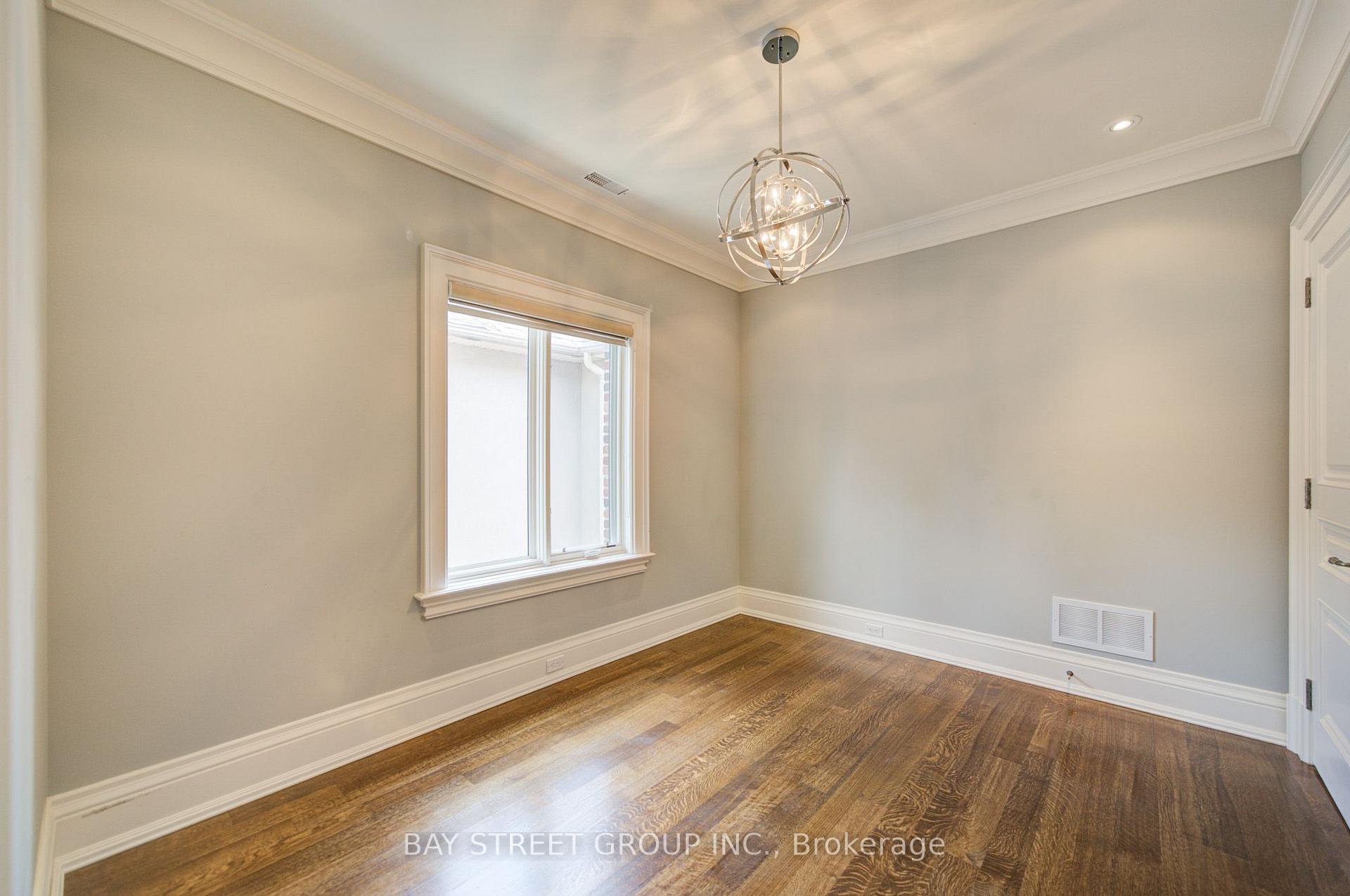 Photo 20 of 154 Munro Boulevard, North York, St. Andrew-Windfields — HOMEH