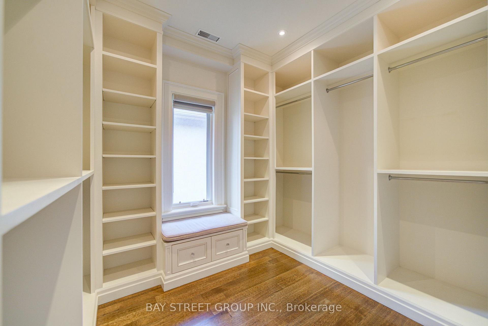 Photo 36 of 154 Munro Boulevard, North York, St. Andrew-Windfields — HOMEH