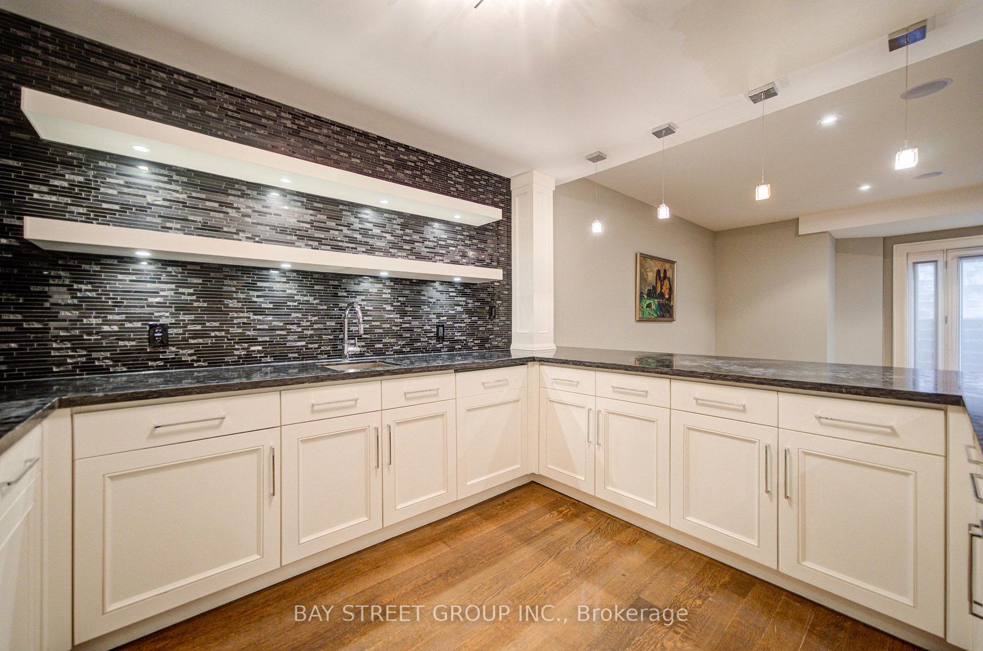 Photo 43 of 154 Munro Boulevard, North York, St. Andrew-Windfields — HOMEH
