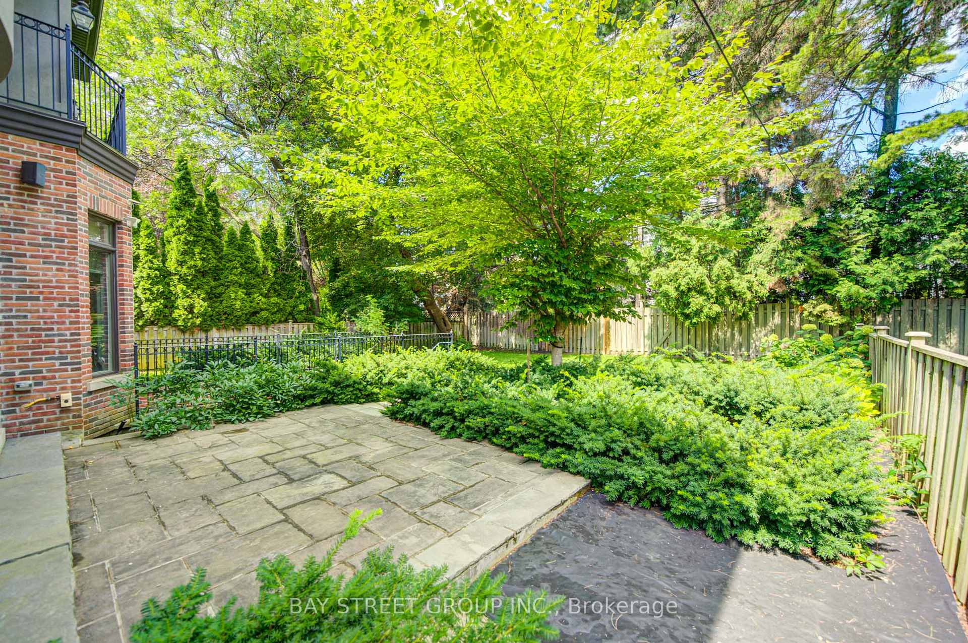 Photo 49 of 154 Munro Boulevard, North York, St. Andrew-Windfields — HOMEH