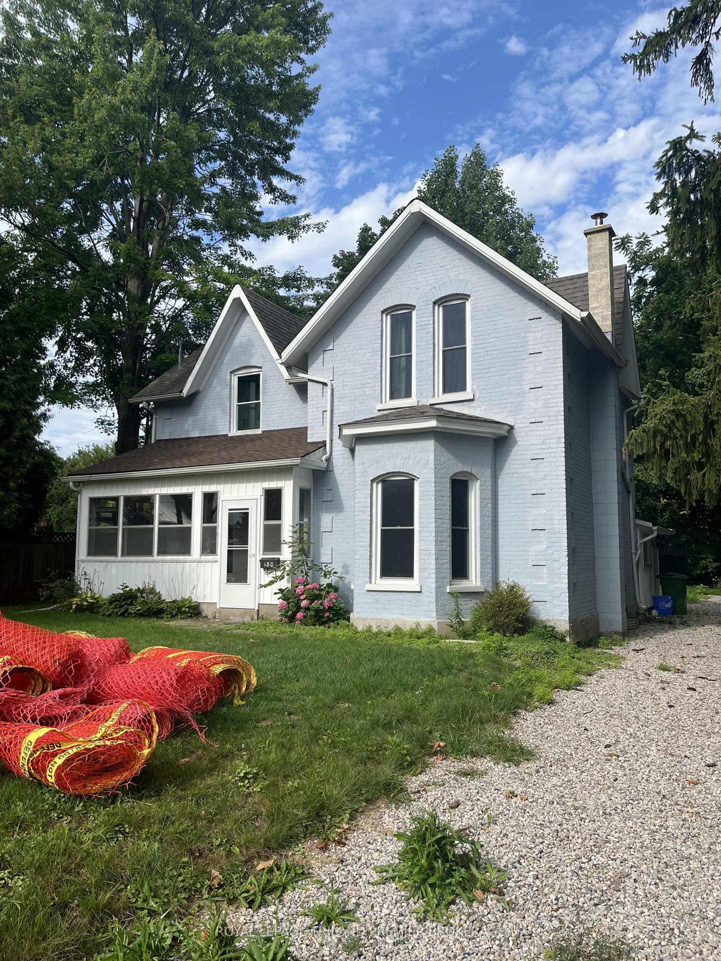Photo 2 of 180 Alma Street, St. Thomas — HOMEH