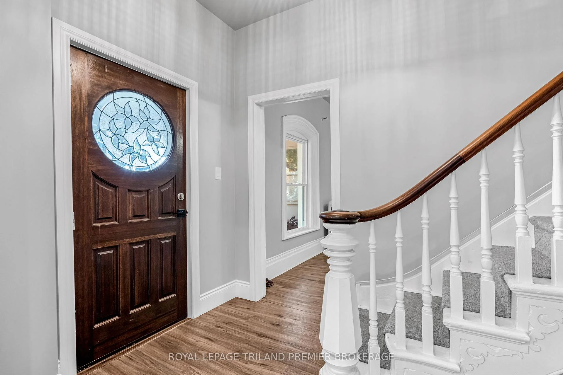 Photo 4 of 180 Alma Street, St. Thomas — HOMEH