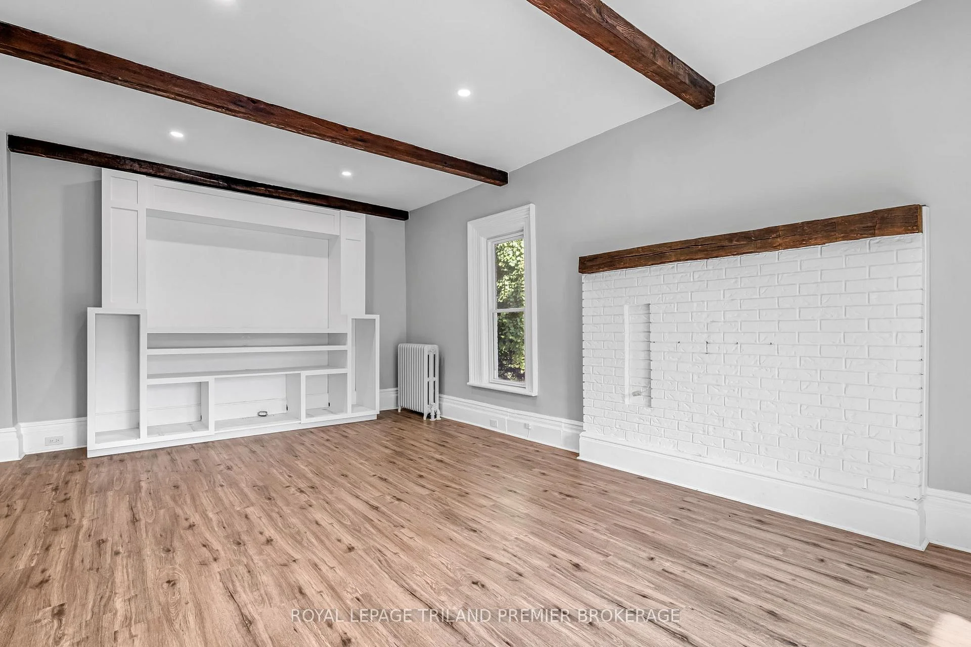 Photo 8 of 180 Alma Street, St. Thomas — HOMEH