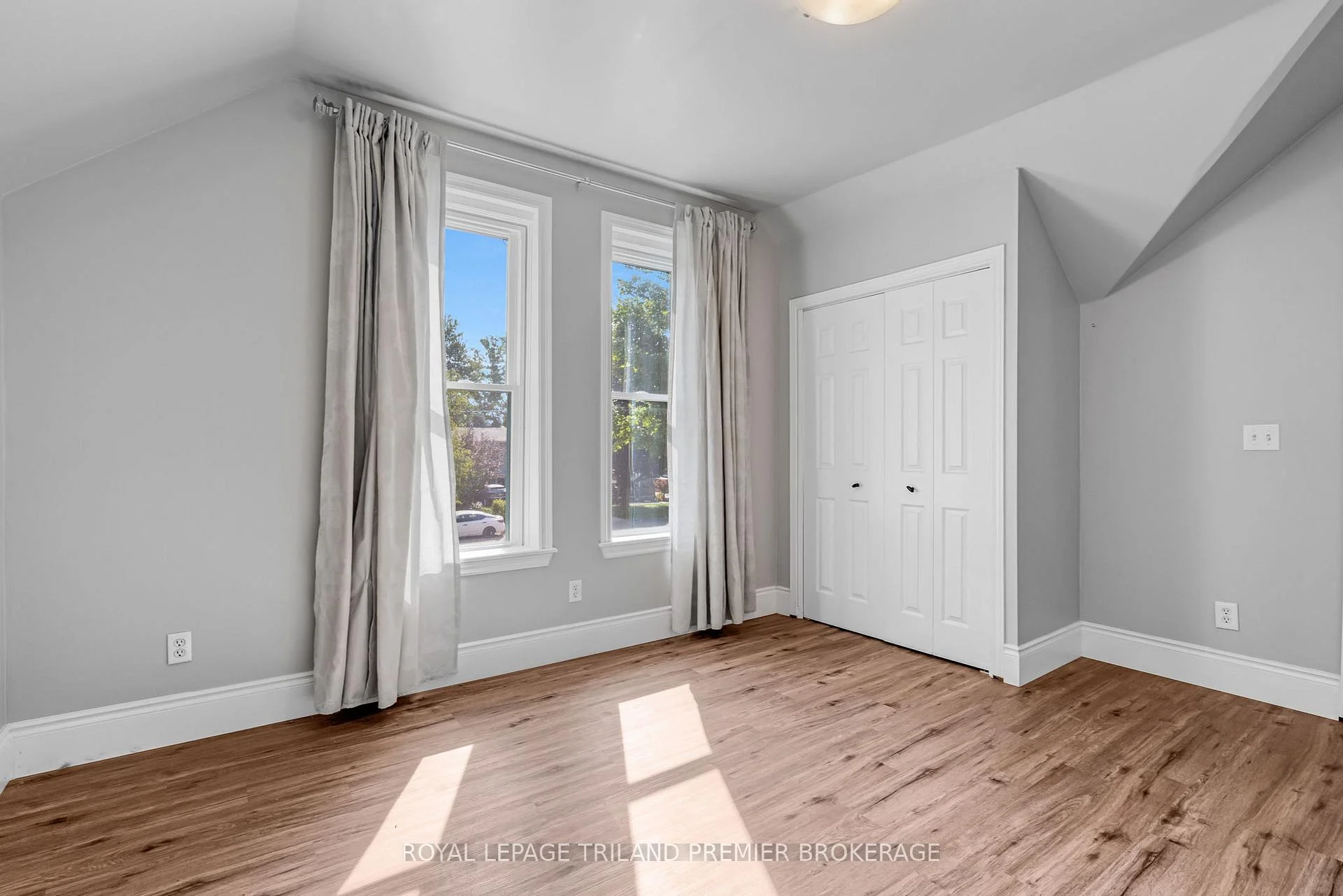 Photo 44 of 180 Alma Street, St. Thomas — HOMEH