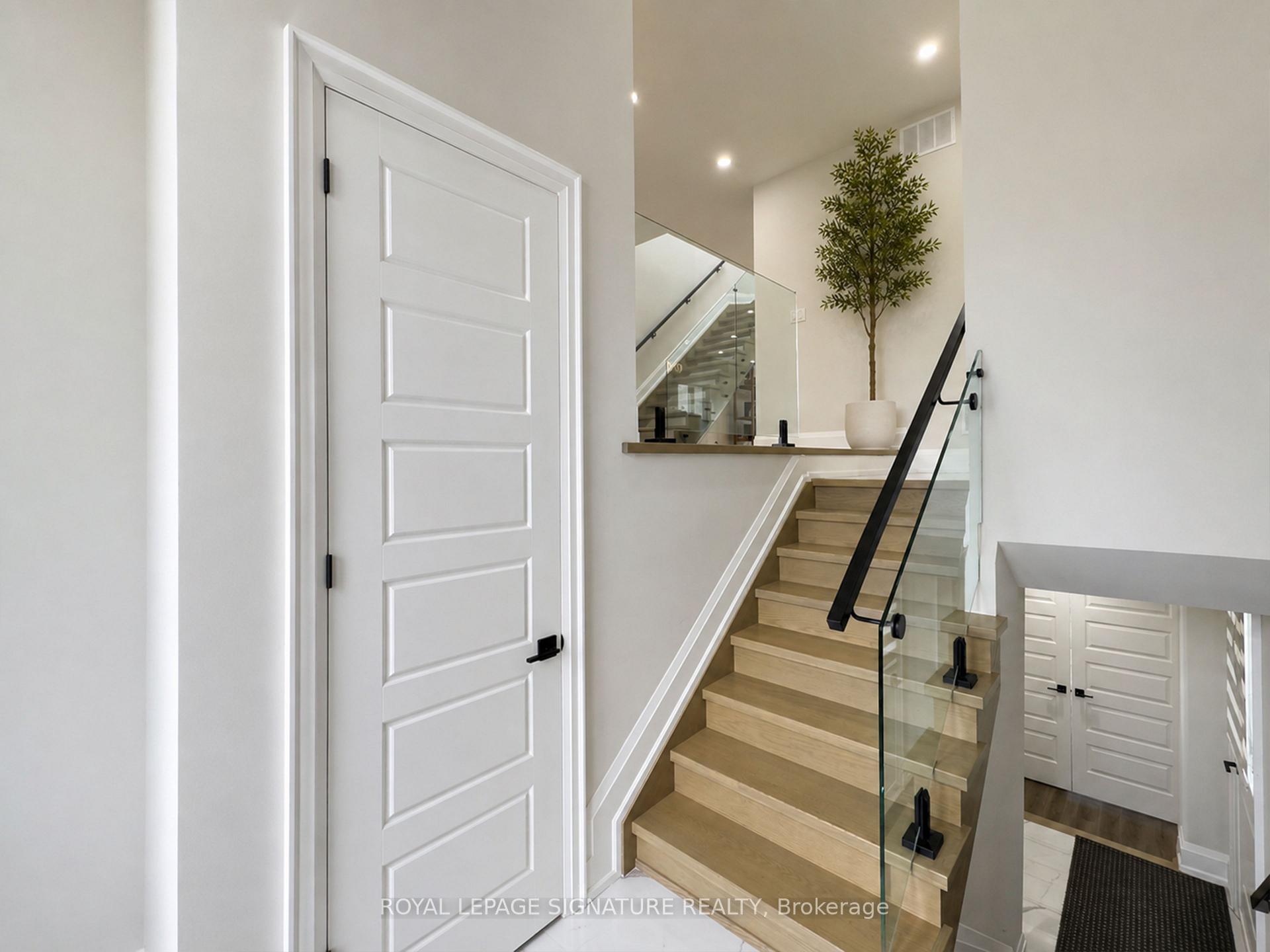 Photo 16 of 920 Fourth Street, Mississauga, Lakeview — HOMEH