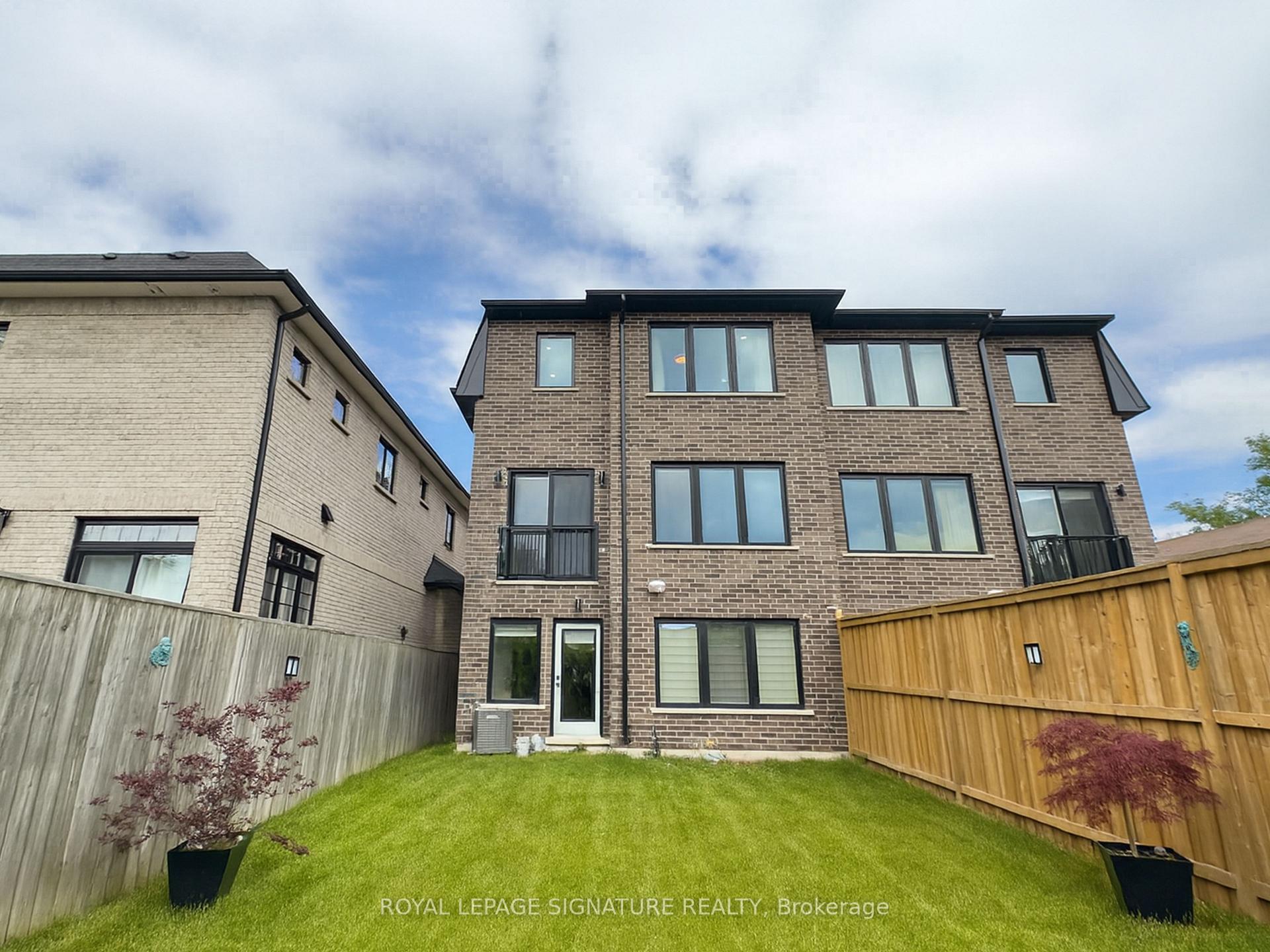 Photo 42 of 920 Fourth Street, Mississauga, Lakeview — HOMEH