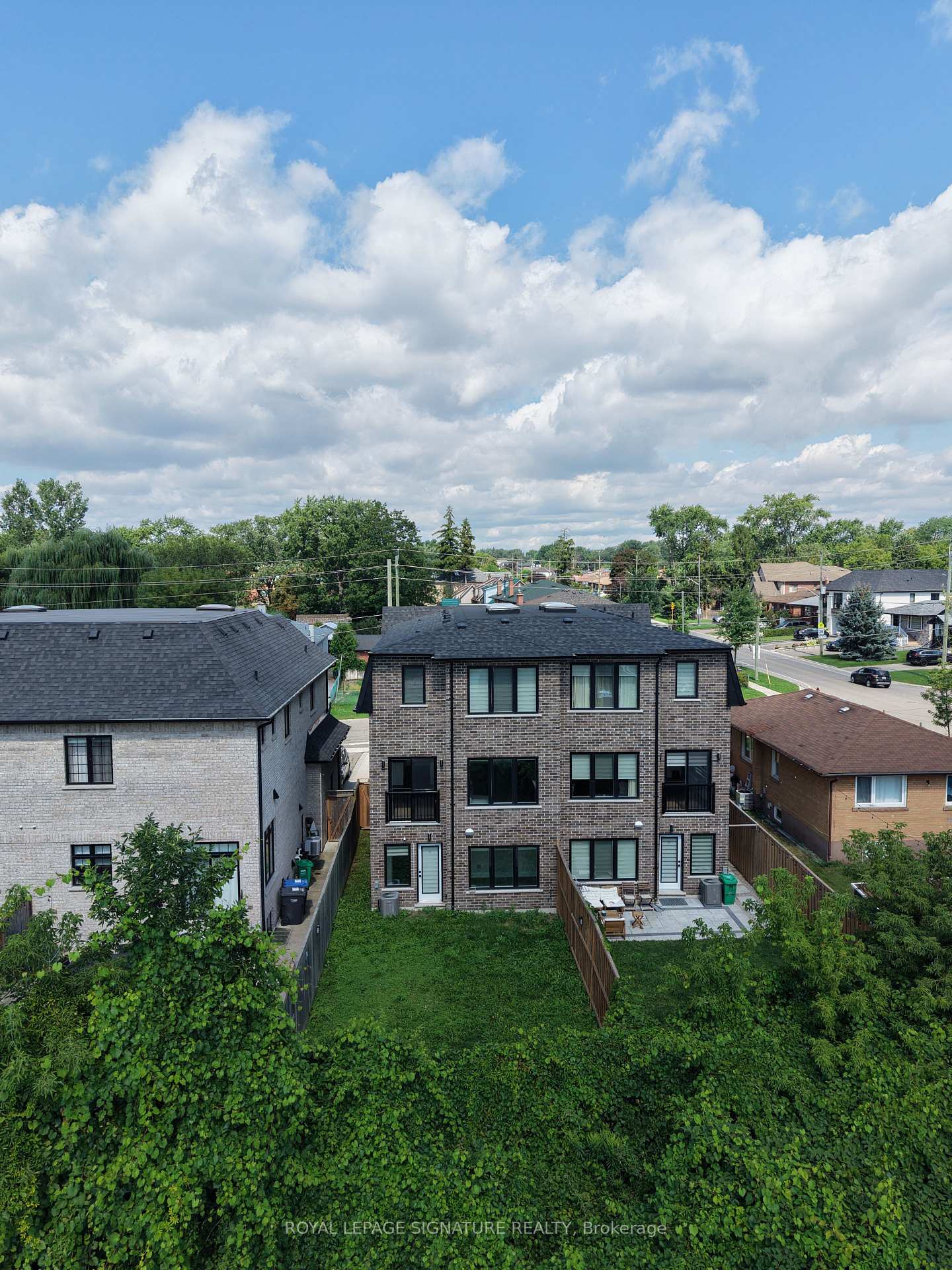 Photo 45 of 920 Fourth Street, Mississauga, Lakeview — HOMEH
