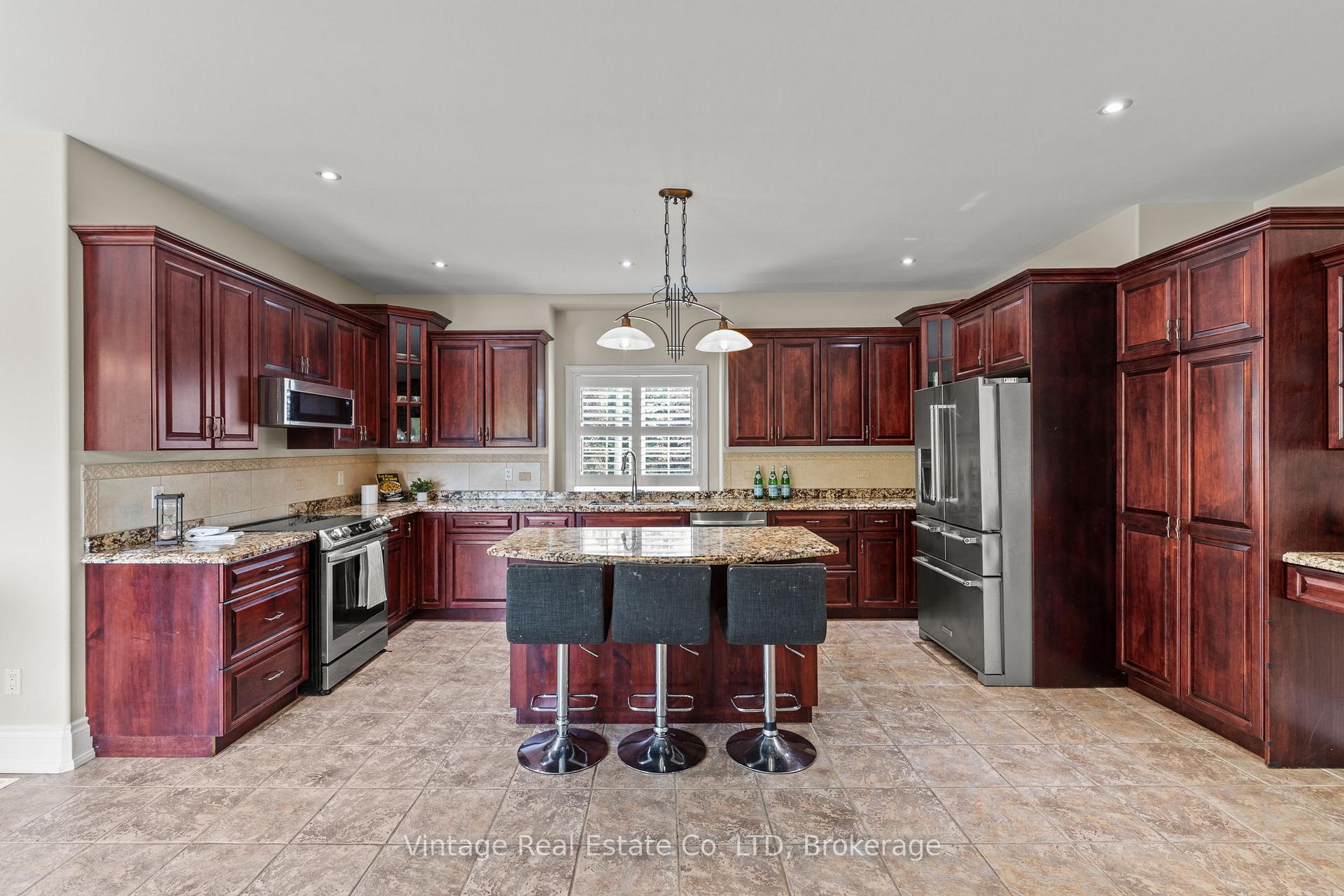 Photo 9 of 3689 Cardinal Drive, Niagara Falls, Mt. Carmel — HOMEH