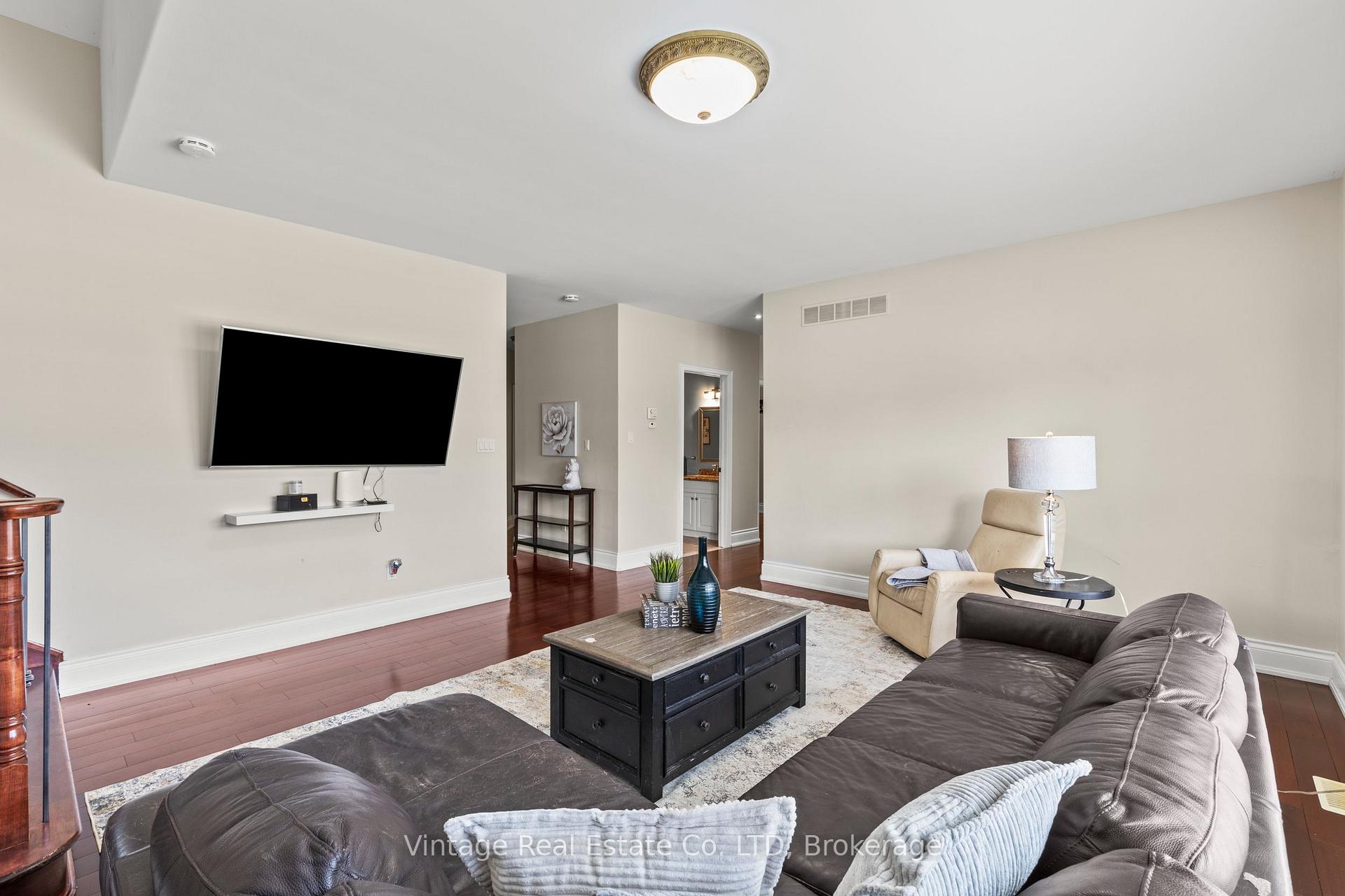 Photo 11 of 3689 Cardinal Drive, Niagara Falls, Mt. Carmel — HOMEH