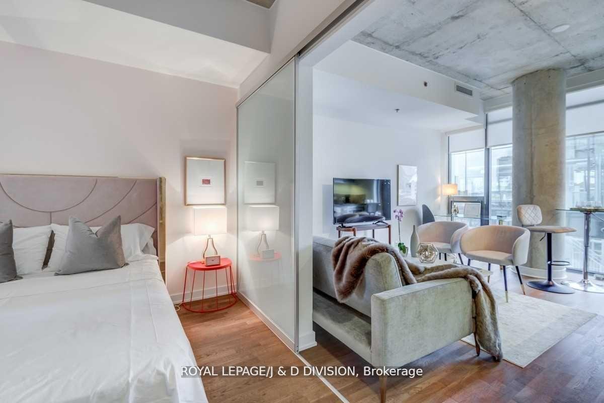 Photo 4 of Unit 1005, 15 Beverley Street, Toronto, Kensington-Chinatown — HOMEH