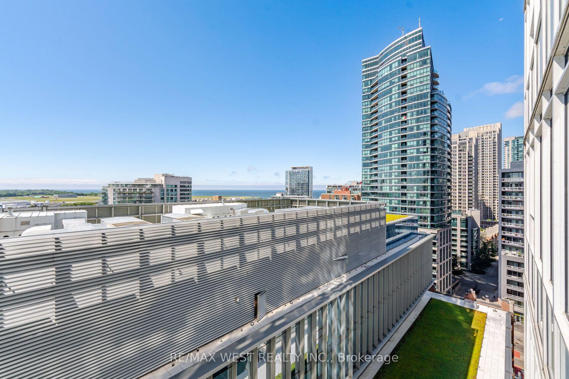 Photo 31 of Unit 1602, 17 Bathurst Street, Toronto, Waterfront Communities — HOMEH